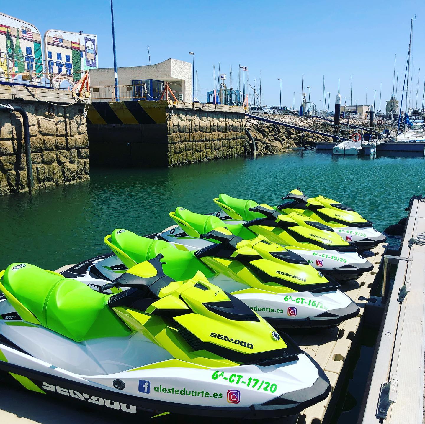 Flota de motos de agua ALESTEDUARTE